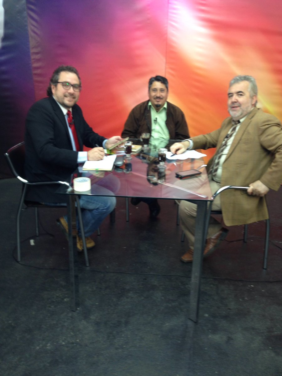 Primitivos_HD's tweet photo. A minutos comenzamos con #expressopolitico por @PrimitivosTV conducen @h_azurmendi y @PBrandtMora #Valdivacl https://t.co/kV0ueiZh11