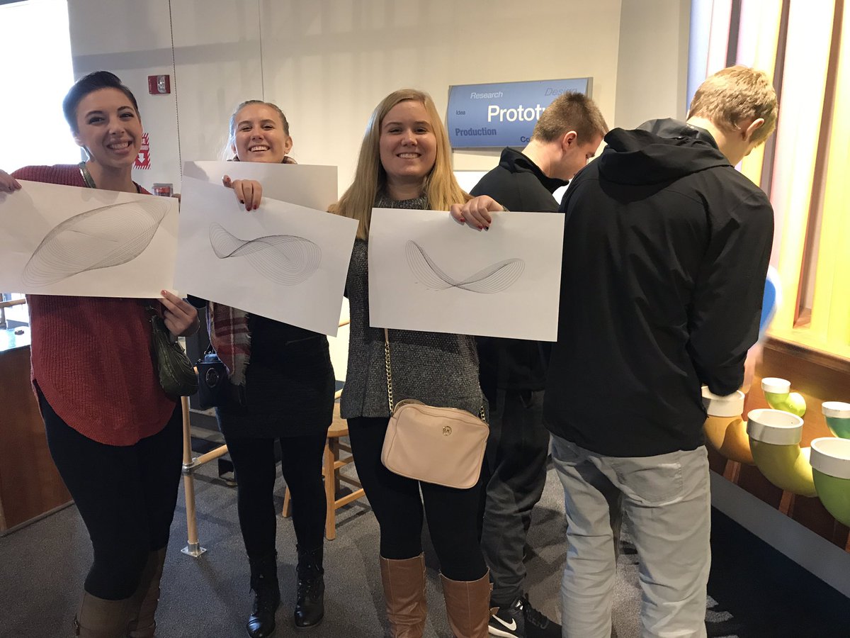 lhsartsacademy's tweet photo. Great Lakes Science Center! #STEAM #musictheory #overtoneseries @LCSDMusic https://t.co/jfFYc28Z4c