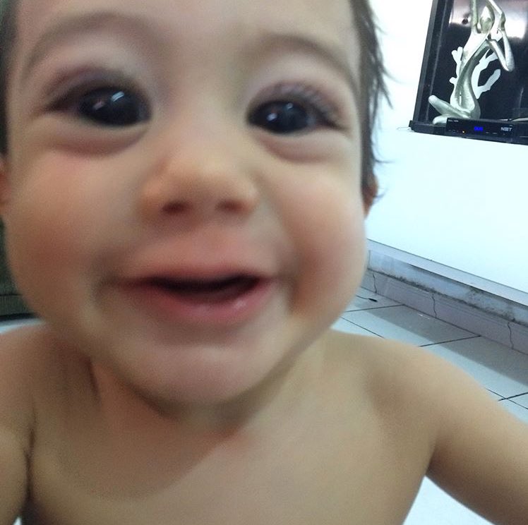 isinhawho's tweet photo. Gente, esse ser lindo é o Cainã q precisa MUITO da sua ajuda p fazer uma cirurgia c urgência para n perder a visão. Toda ajuda é bem-vinda 💖 https://t.co/sShuIeE3GR