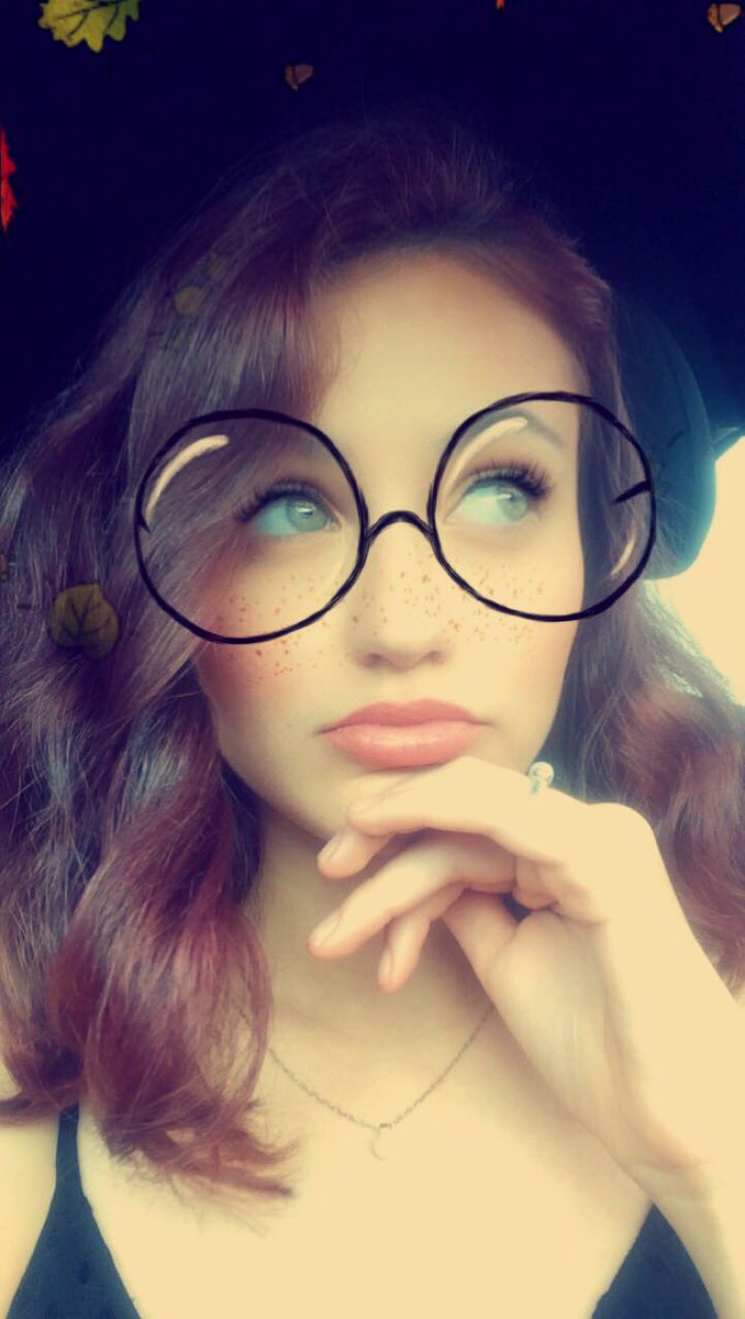 _ashmatch's tweet image. As you can tell... I’m really digging this fall snapchat filter