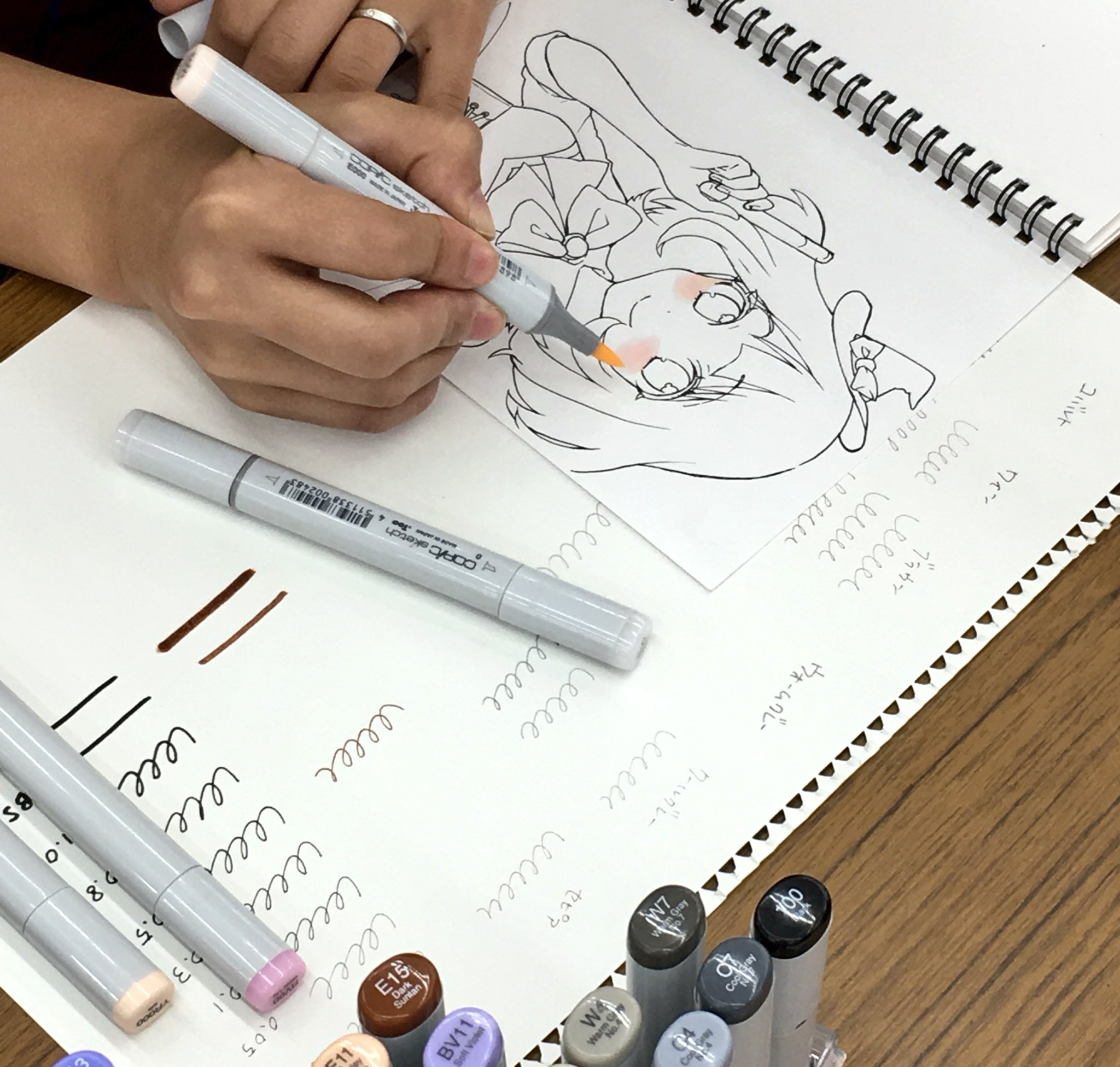 コピック公式 Copic Official V Twitter シャーペンで下書き マルチライナーで線画 コピックで着彩 の流れで 少しずつイラストが出来上がっていきます らみるさん Ramiru 00 はまずほっぺの赤から色を入れていきます T Co K5edwj0kmc T Co