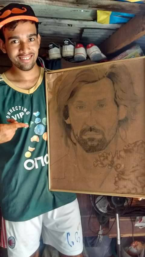 acTBistas's tweet image. @Pirlo_official Questo ragazzo di #Colombia era un gran fan tuo. E appena morto pero ti ha lasciato questo disegno come ricordo. #RIPJean