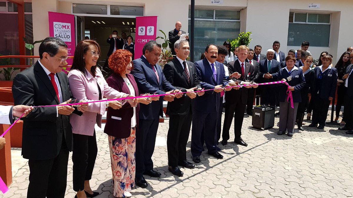 A_Ahued's tweet photo. Con el @InjuveCDMX, inauguramos el 2do Hospital de la Emociones para brindar atención a los jóvenes de @Del_MilpaAlta. #InformeSEDESA2017 https://t.co/UD25oWn3WZ