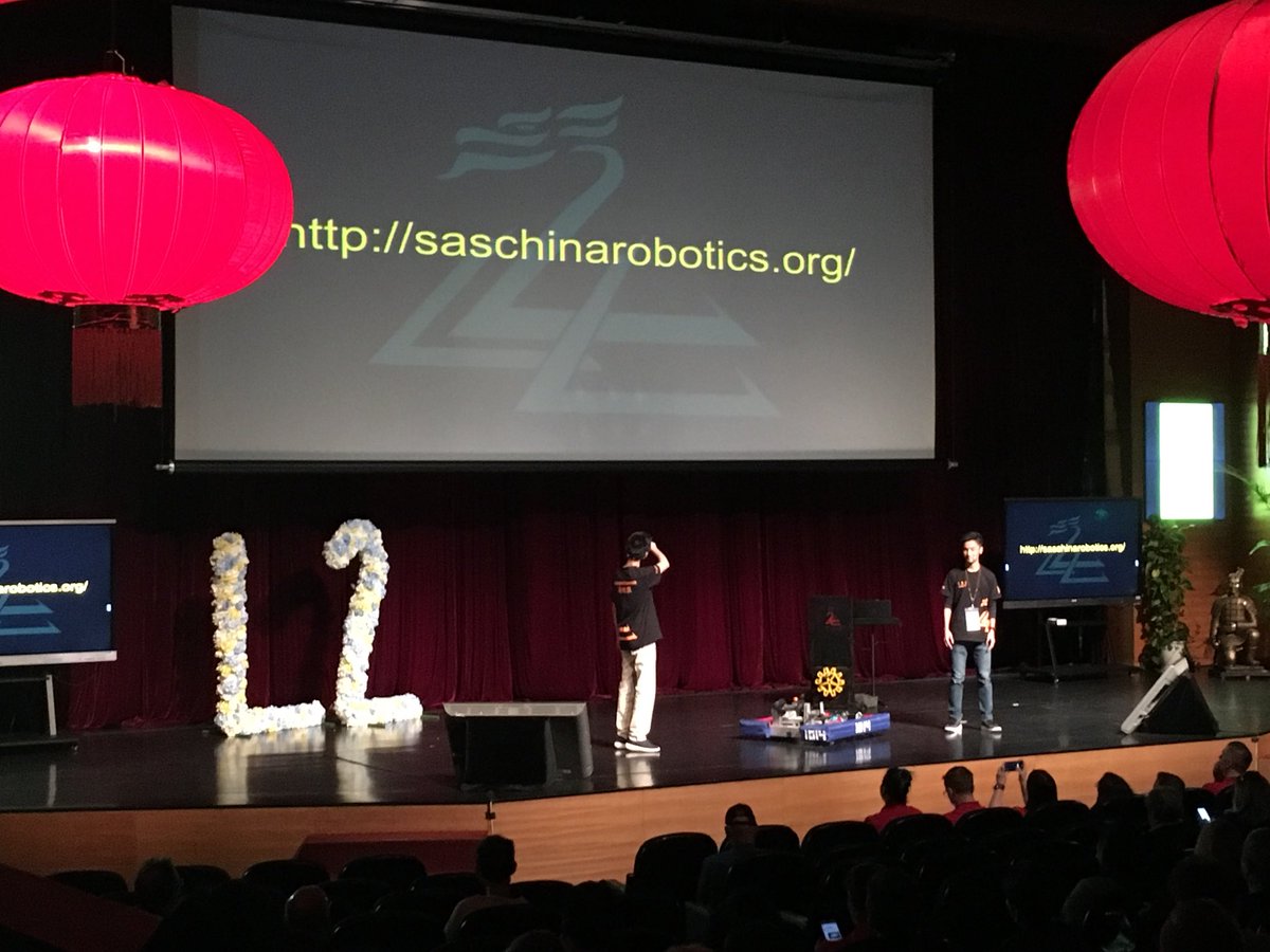 ercagel's tweet photo. #studentled #L2Talk @ #Learning2 all about #robotics https://t.co/mirr9iJoGF
