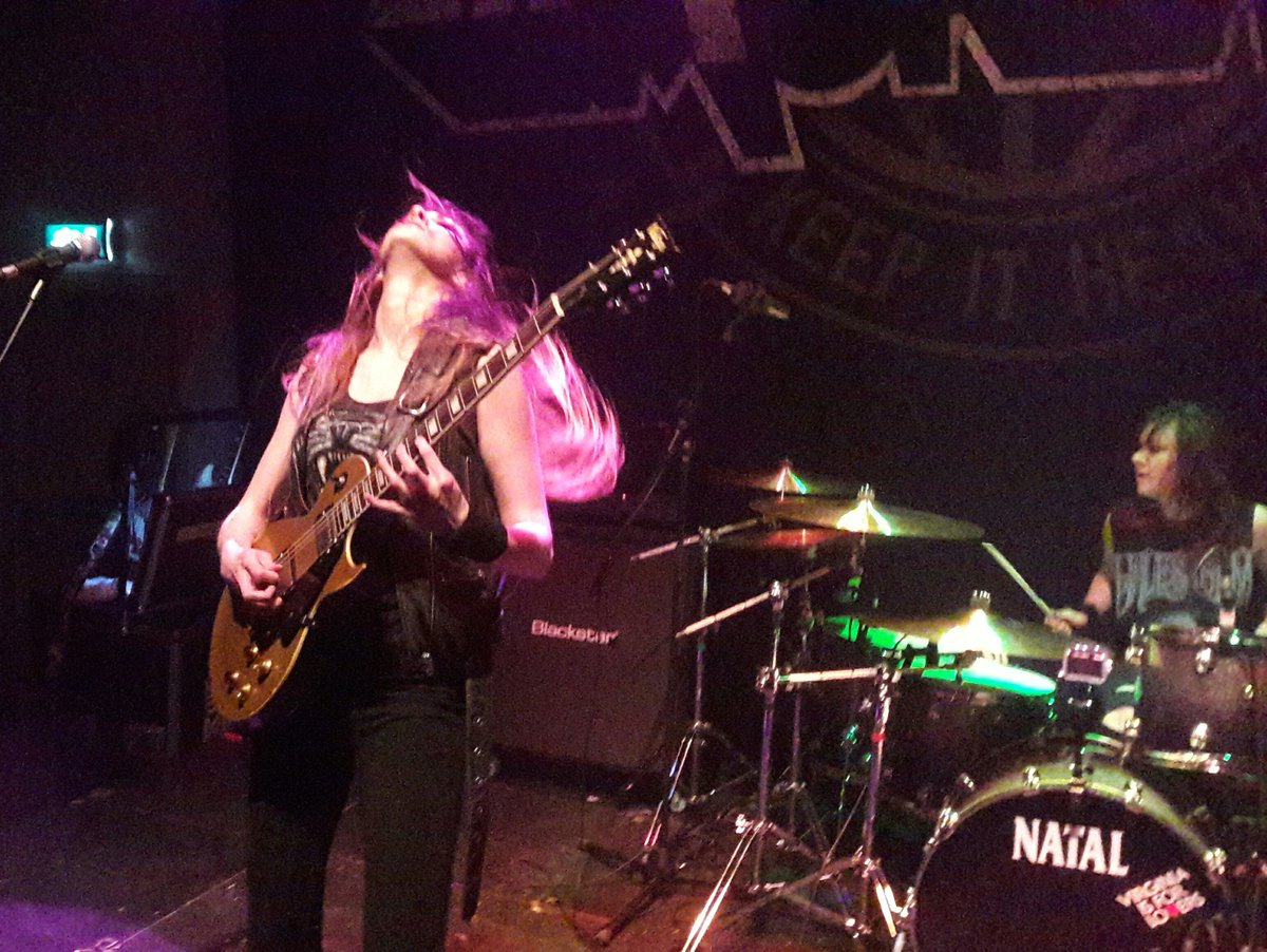 sideburns1970's tweet image. Loved every note