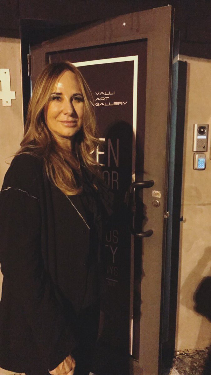 ValliArtGallery's tweet photo. "Thanks to Franco Valli to let me do my first solo show here in Miami", @chiaradynys. #InsidiousBeauty https://t.co/Lwy00CiTfA