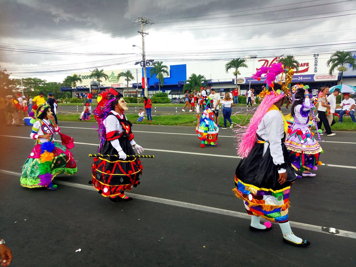 Orgullosamente panameña #Panamá 🇵🇦 #Pty #Fiestaspatrias2017 ojuuuue
