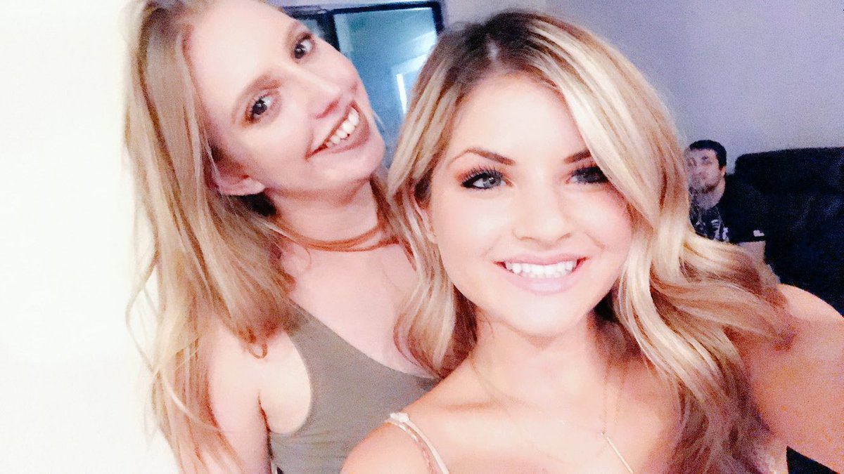 jojo_foshoo's tweet photo. HAPPY BIRTHDAY TO MY A1 DAY1🎈❤️yousomuch ya crazy lady. https://t.co/HmIPnPlmAA