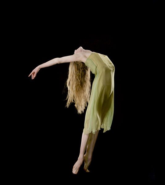 TatianaGoransky's tweet photo. #RestlessCreature, belleza. Muy enamorada de la fuerza de #WendyWhelan. https://t.co/IUWarXbGjn
