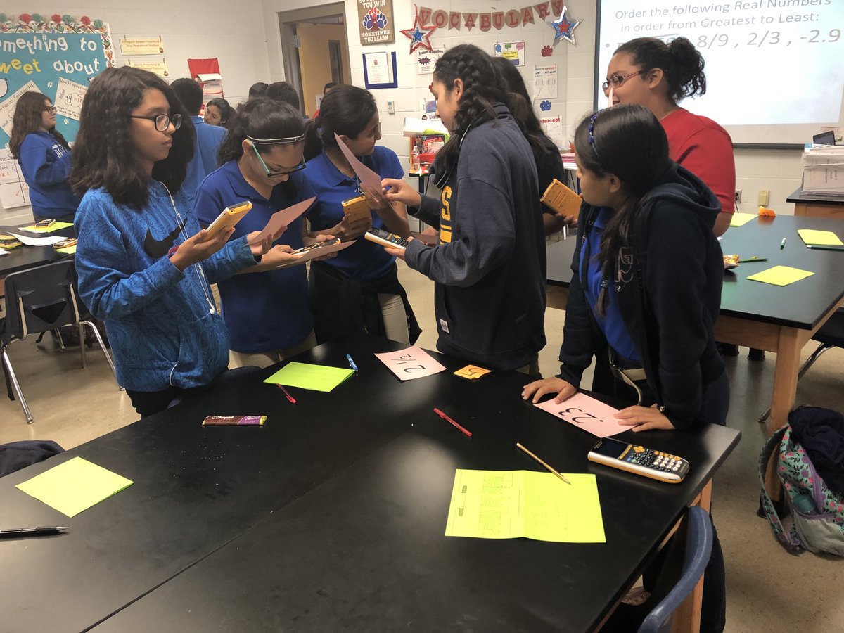 bmsbearcats's tweet photo. Friday night fun! 8th graders focusing on fundamentals #EmphasisOnFun #MathCounts @inspireECISD @Edinburgcisd https://t.co/KRqubMUEsh