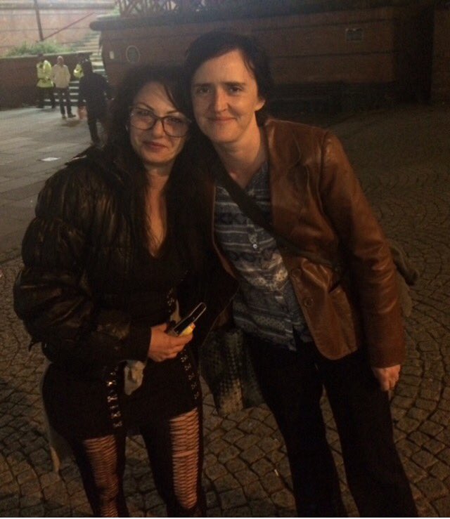 AMWLogBlog's tweet image. Ah feck, now dis looks bad, forst I'm at #TimmyBigotsen's car boot sale, feck I mean book launch but I'm also snuggling up t'Annie d'Greek..