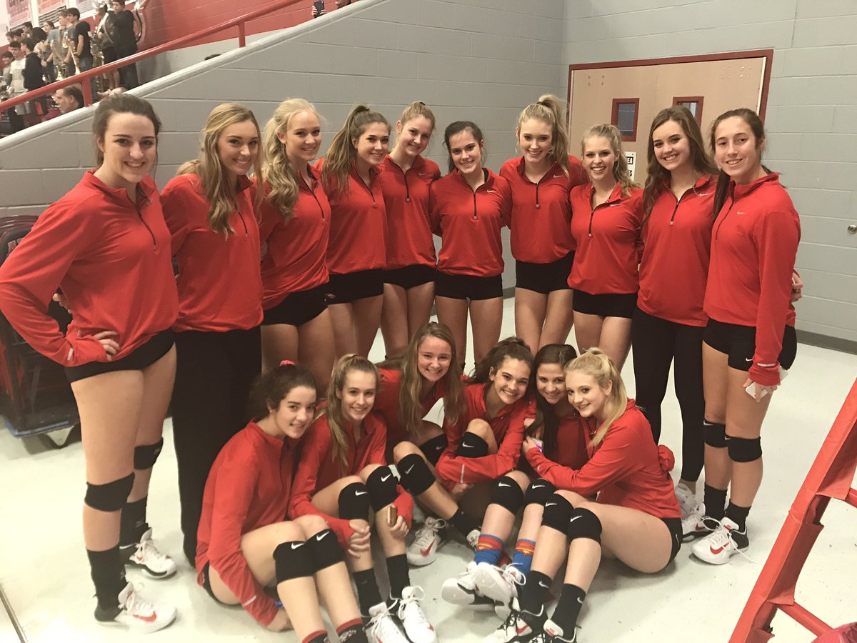 ArgyleVball's tweet photo. That's a good group of girls repping their Nike products! #redisyourcolor #talonsout #truegrit https://t.co/nDXWSM16hD