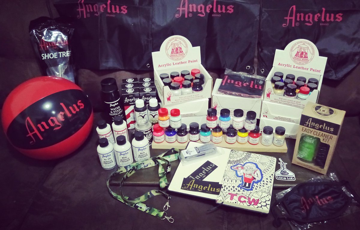 custom_way's tweet photo. Ya llegó el pedido, pidan porque se acaban!!!
#TCW #TheCustomWay #Angelus https://t.co/qE5C4PEEYL