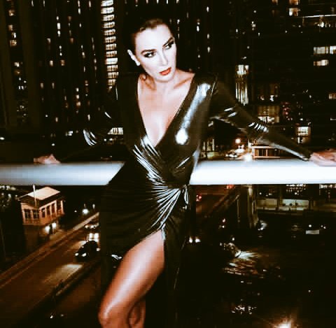 EGF_COL's tweet photo. Eres el brillo que proyecta esa luz interior  que te caracteriza por ser siempre la mejor #ElygutierrezbyLenara @Elygutierrez19 loviu bella https://t.co/SYRQ83Zfps