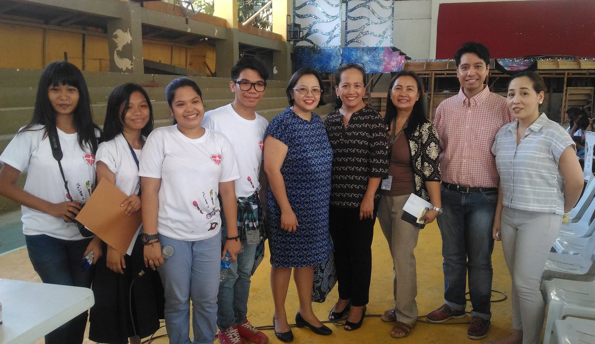 helenvmadamba's tweet photo. #SUPACA goes to Consolacion National High School for youth forum on HIV https://t.co/1YRwNjVlRf