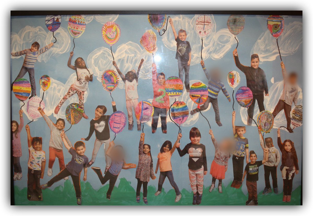 Défi des 1re année:  pouvez-vous trouver des lignes fermées et ouvertes ainsi que des lignes droites, brisées et courbes dans leurs ballons?