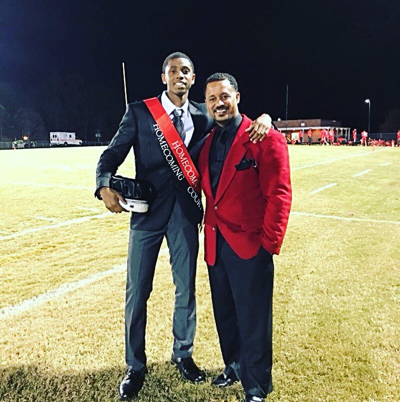 PrincipalHunt's tweet photo. Congratulations to Mackenzie Parsons and Davien Williamson on being crowned homecoming queen and king. #phoenixnation #wsprep https://t.co/Nr5OsQwrlc