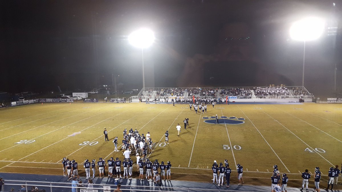 WVSMsports's tweet photo. 🎵"Moody blue, tell me am I gettin' through..."🎵 Plainview defeats Moody 25-24 in OT! https://t.co/73h2u5iXFh