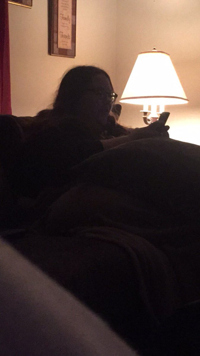 Michellular23's tweet image. Well @HayleyWills597 is throwing shade she is sitting across from me