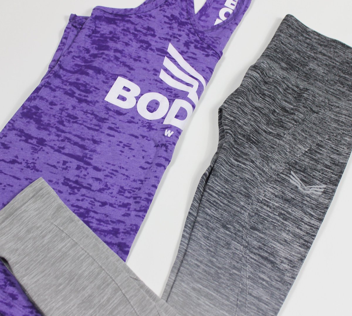 BodykitWear's tweet photo. Women #racerback tank and ombré #leggings. Click here https://t.co/cAJGQGtAYS https://t.co/eHxZGBKg24
