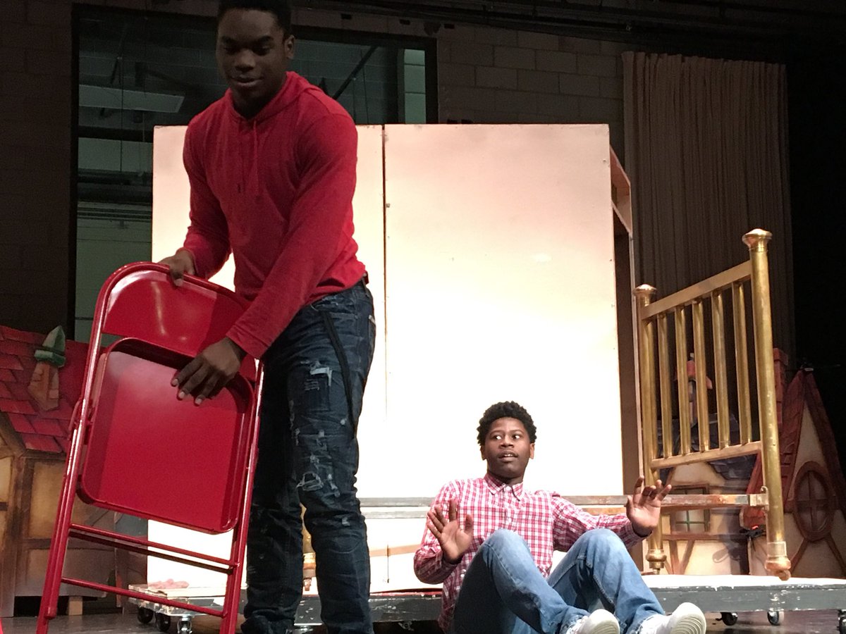 MrsK_DDE's tweet photo. Love my theater class!! #freezetagfriday https://t.co/xrldQQqECR