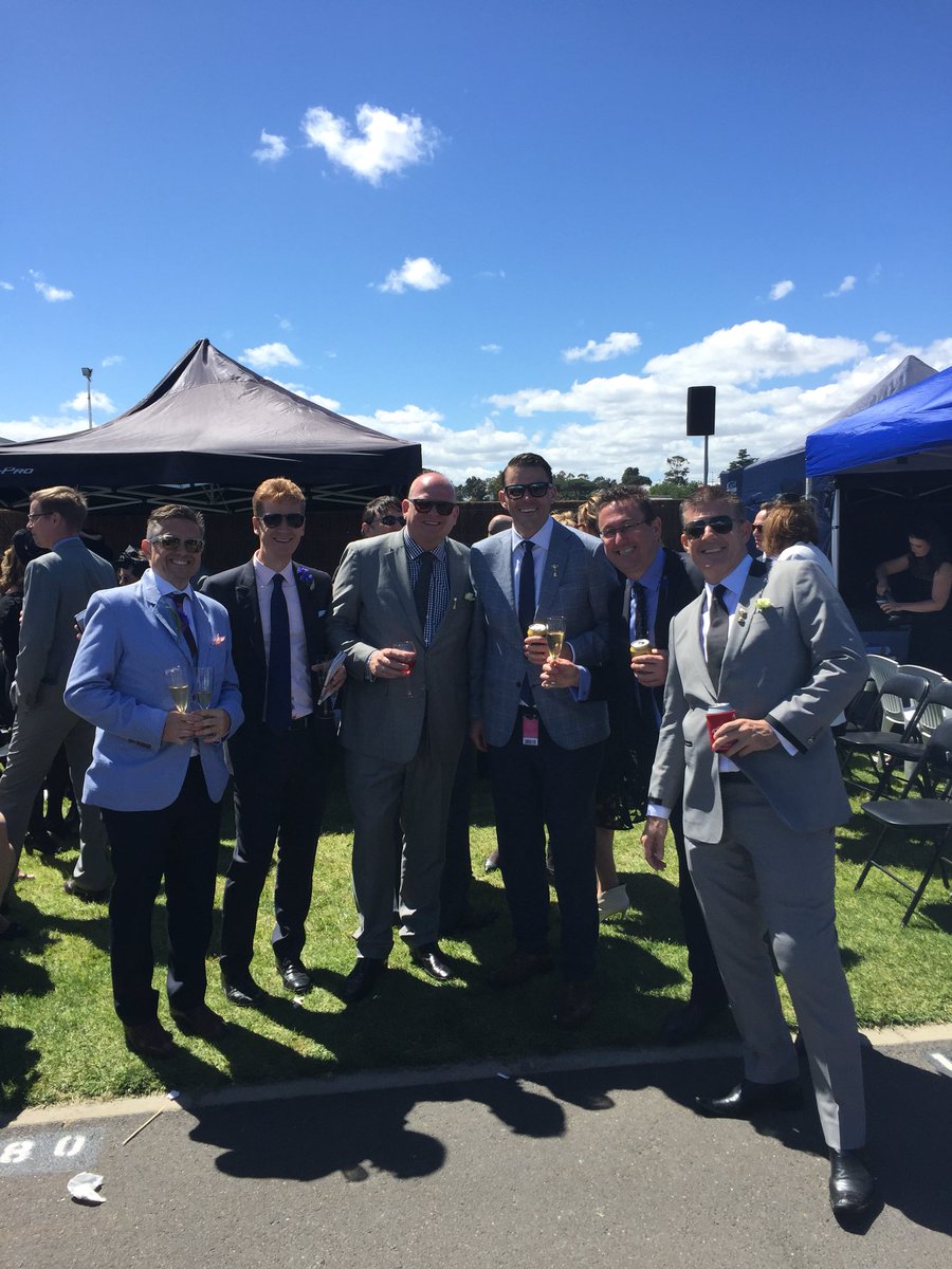 DMASydney's tweet photo. Great day happening #derbyday #roystours @Blueman211 @roy930 https://t.co/AT4ZJfztCK