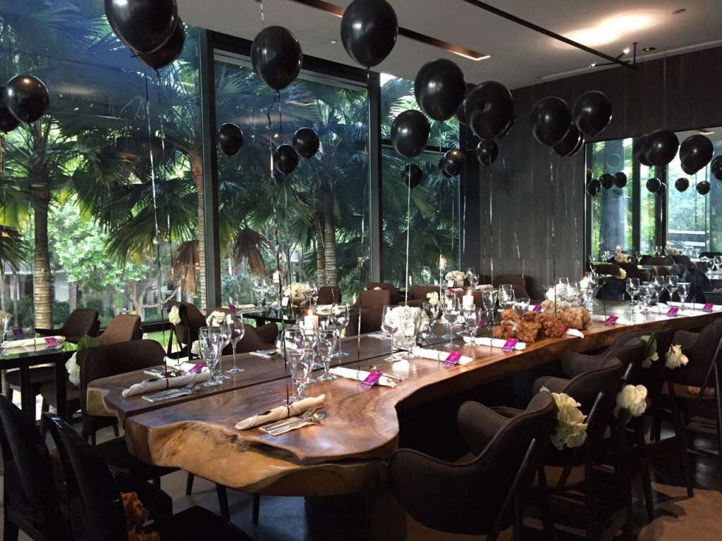 weddingportersg's tweet photo. Stand a chance to win a #SamsungGalaxyNote8 when you sign up for our #WeddingShowcase and Workshop at #Museo. https://t.co/JWXL7ST144… https://t.co/hYc3lukLUP