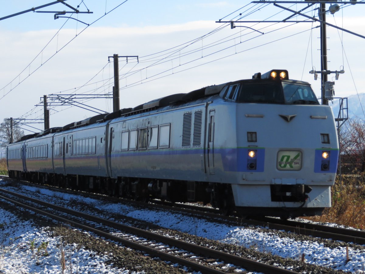 HKD_NORIMON's tweet photo. 今日の #10分4系列撮影
#72D #キハ183系 スラ貫
214 から?フラット音…
#2007M #789系 1000番台 HL-1003
#927D #キハ150 15 苗穂車
#3016M 789系 HE-204
※全体にピン激甘…😅
2017.11.4 深川~納内 https://t.co/jF7N2Mz1Mr