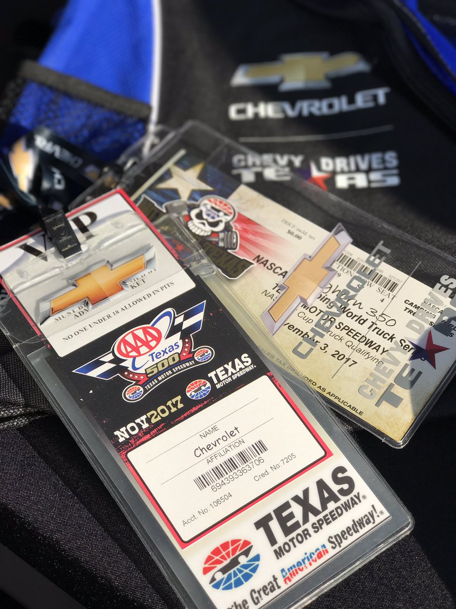 latinonet_tx's tweet photo. Thank you @TeamChevy @ChevyRacing @NASCAR_Trucks @TXMotorSpeedway for inviting #GMArlington to the track! 🏁💯#JAGMetals350 #teamchevy https://t.co/6XjpkQp2Do