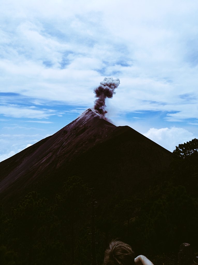 gchigna's tweet photo. Que espectáculo el del volcan de Fuego, tuvimos un día muy despejado https://t.co/rmPfEE3NjS