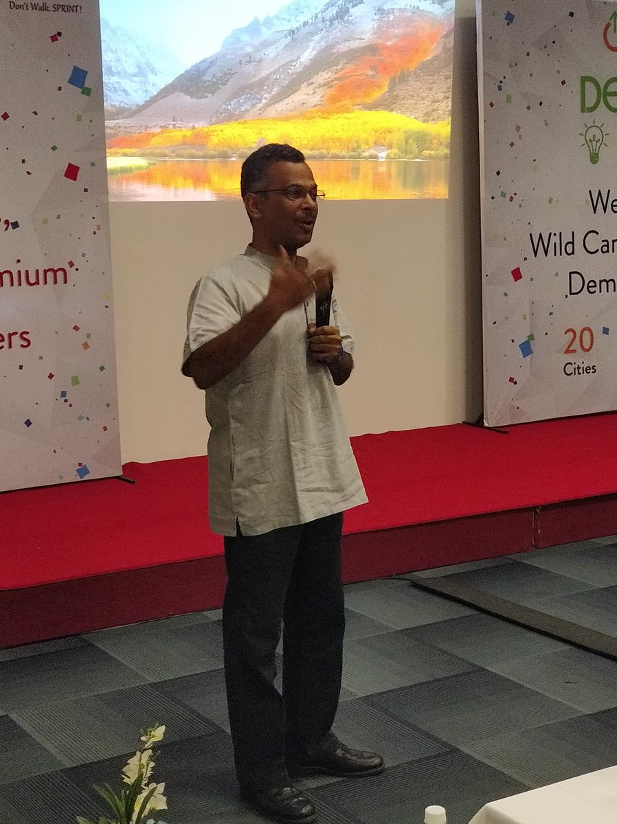 maheshneel's tweet photo. @yomillio @Evoma Now the #keynote begins . @hurryram starts with a story on science and the environment .. https://t.co/yxnboMmm80