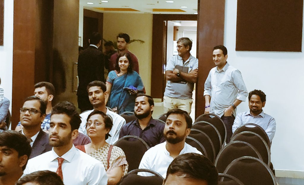 maheshneel's tweet photo. @yomillio @Evoma Now the #keynote begins . @hurryram starts with a story on science and the environment .. https://t.co/yxnboMmm80