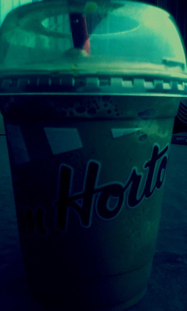 ChloeStrong13's tweet photo. Enjoy drink ice capped:) https://t.co/yQvKGSB7Nv