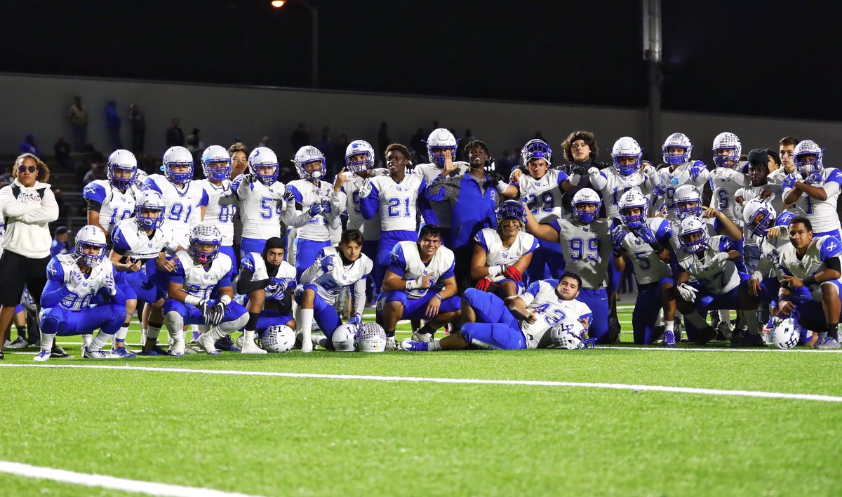 luna_ink_photo's tweet photo. League Champs!! Good Job Highlanders @LHHighlanders @LaHabraHS @SoCalSidelines https://t.co/wKypViJZ1l