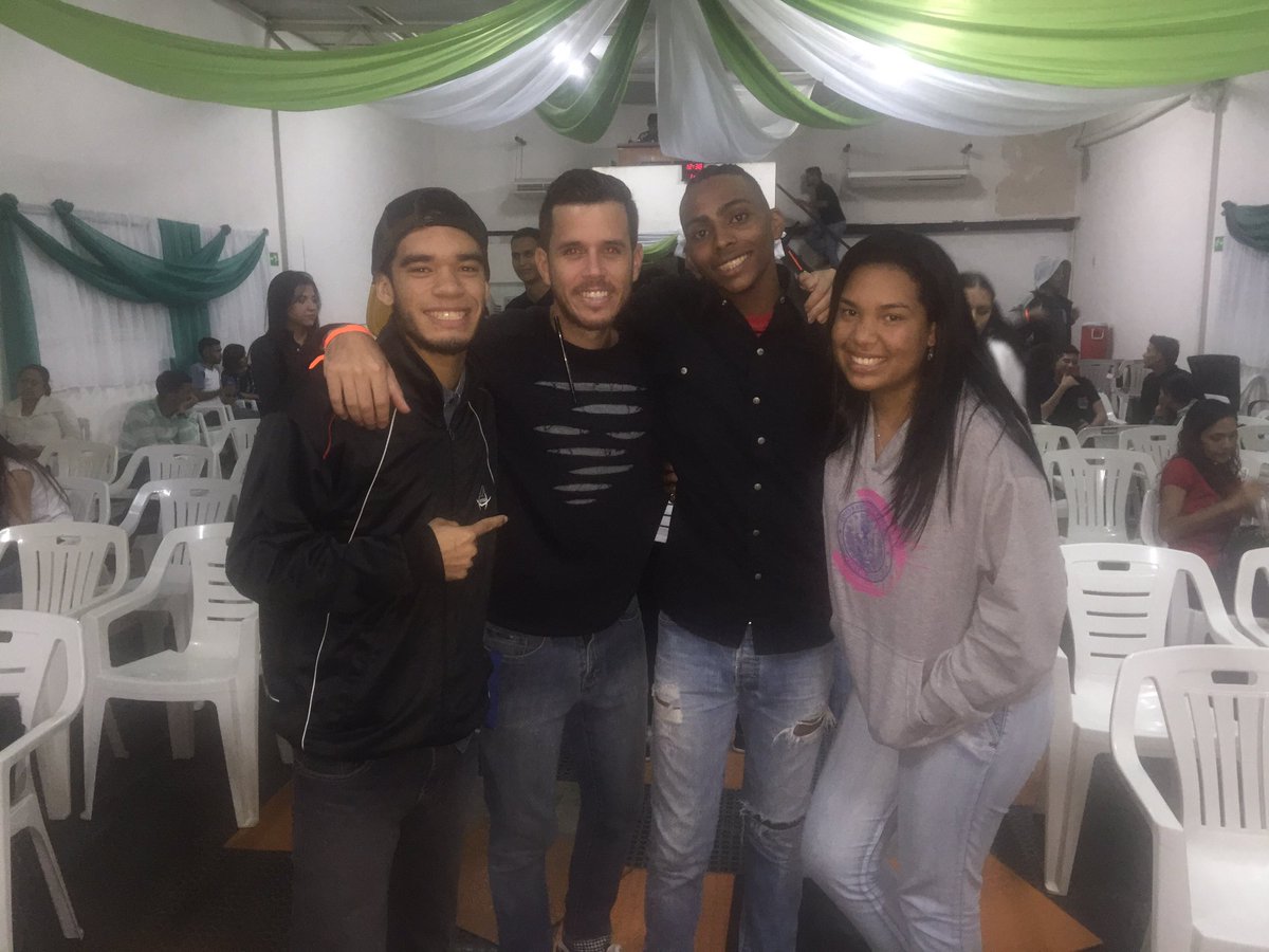 yossue00's tweet photo. @JesusEnMiccc_  TwitterCam https://t.co/z2a7JZVdn1