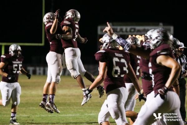 CoachCommSouth's tweet photo. @DogFootball is the newest member of the #tempestfx #rpoguru @CoachComm https://t.co/tnWQTERvEN