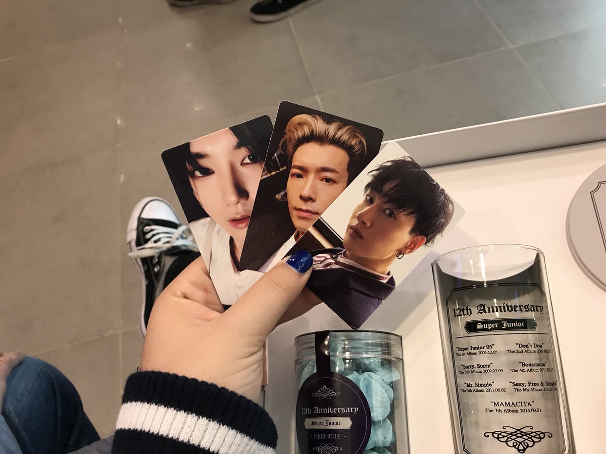 Lee_Elisabet's tweet photo. Me han tocado mas photocards de Eunhyuk, Donghae y Yesung 👏🏻👏🏻 #SuperJunior12thAnnviersary #cookieset https://t.co/TuHvas7paH