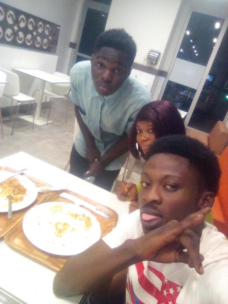 ink_praize's tweet photo. Just chillig https://t.co/awiam4ykWG