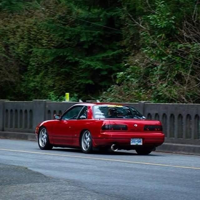 robsil40's tweet photo. Throwback
#nissan #240sx #silvia #s13silvia #s13 #ps13 #sil40 #silforty #schassis #jdm #tommykaira #rollingshot #throwback https://t.co/WoDy0ehhrJ