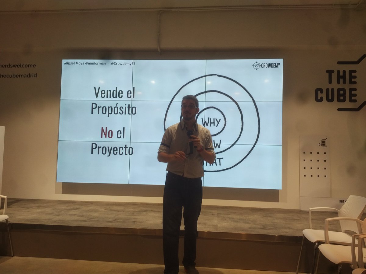 albertomedranom's tweet photo. Magnífico fin de semana en el #crowdweekend con especialistas de mucho nivel en el mundo del Crowdfunding, como mi buen amigo @mmlorman. https://t.co/A7FQxATIMe