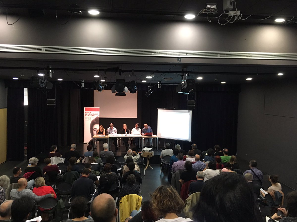 NOalTTIP's tweet photo. Sigue las jornadas sobre tratados de comercio y las alternativas al poder corporativo siguiendo #EncuentroActivistas ✊️✊️ https://t.co/3ygUbJYeky