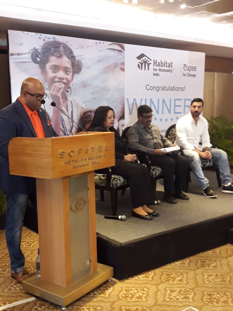 We are grateful to <a href="/TheJohnAbraham/">John Abraham</a> brand ambassador for #RupeeforChange for felicitating the students and schools!