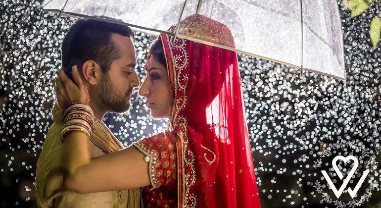 vedastories's tweet photo. Is it jst us or dis pic is too hot to handle😏?
Dis is wht u get whn a Gujarati marry a Persian Beauty😍
#BestOfALH #CanonPhotomarathon2017 https://t.co/lIgXU2Uh0q