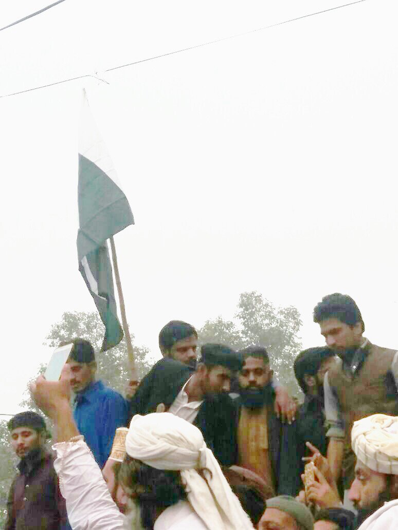 hasnanq1's tweet photo. #3NovShutterDown
#mandibhaudin 
#prees_club https://t.co/YzqrSDAVII