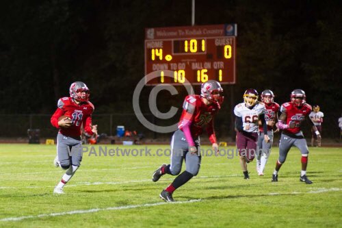 jmendo333's tweet photo. just played my last hs football game... it’s been a crazy four years and i would like to thank everyone who supported me throughout it all❤️ https://t.co/wR3lfrXJ5N