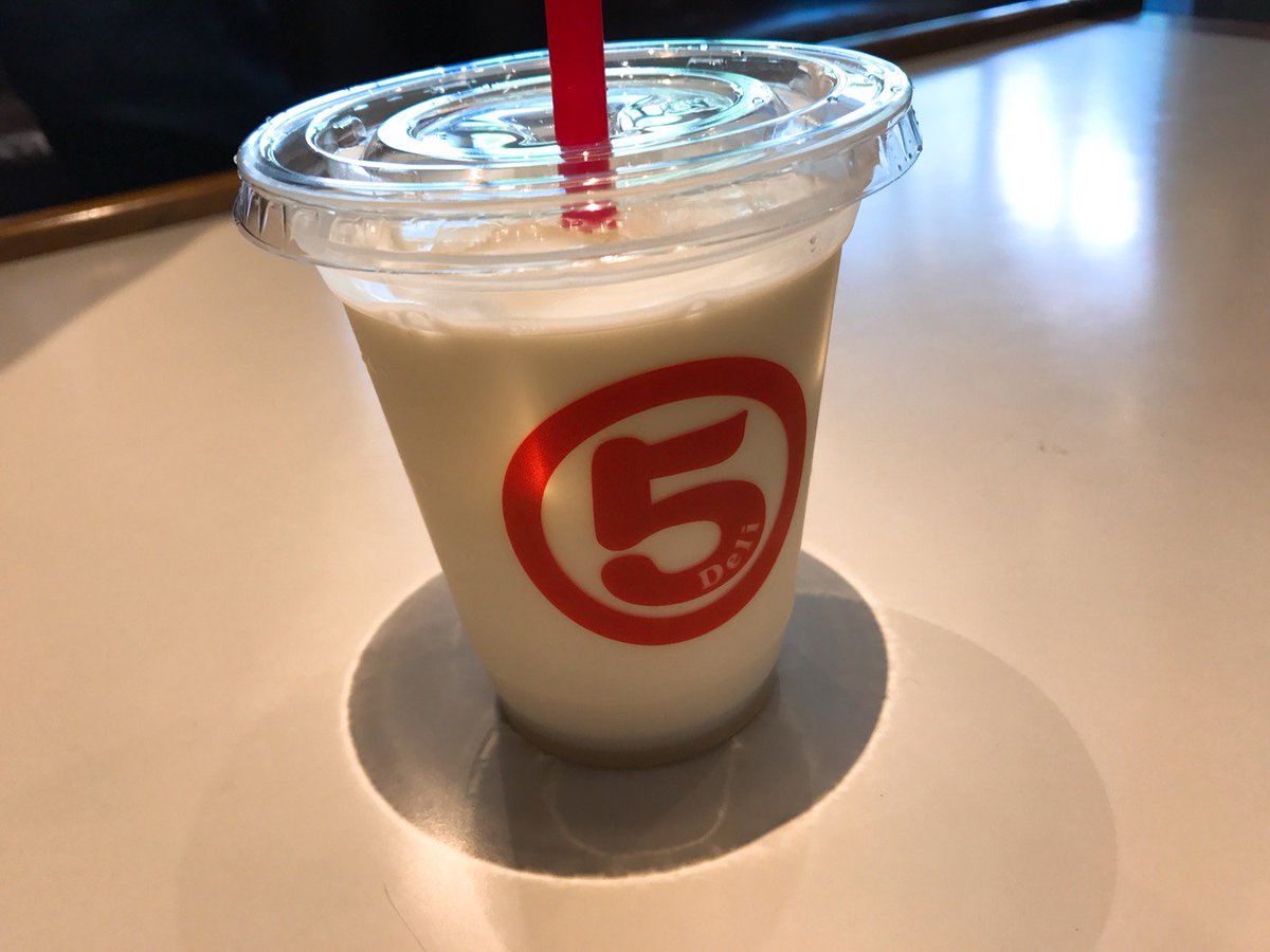hibi009's tweet photo. 今日はマルゴカフェで作業してます！

どんどん一緒にやっていける仲間増やしていこう！ https://t.co/hTzklMBuhH