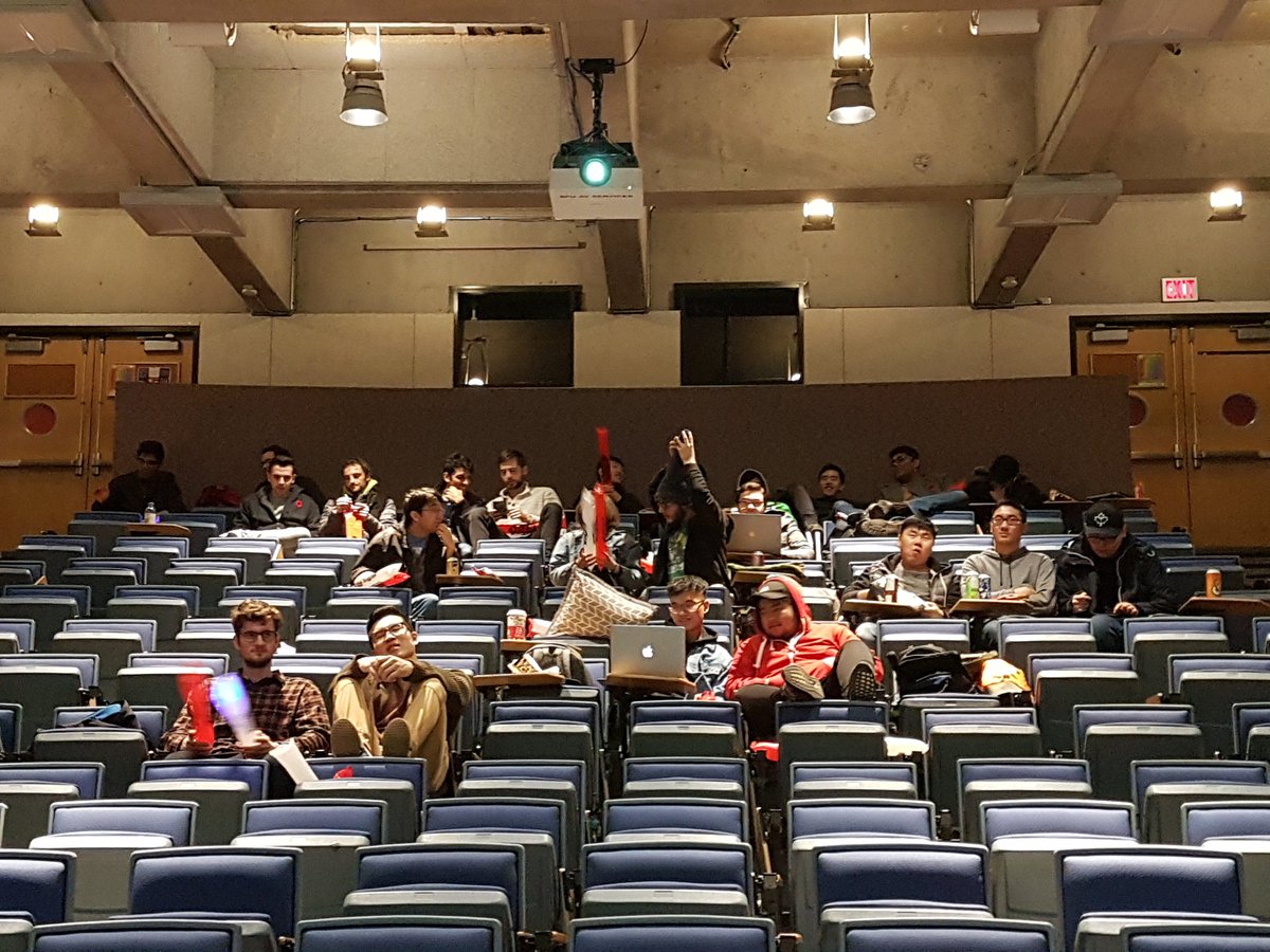 sfuesports's tweet photo. This is how SFU eSports LCS. #Worlds2017 #LeagueOfLegends #ThisIsHowILCS https://t.co/5op6cGa1xI
