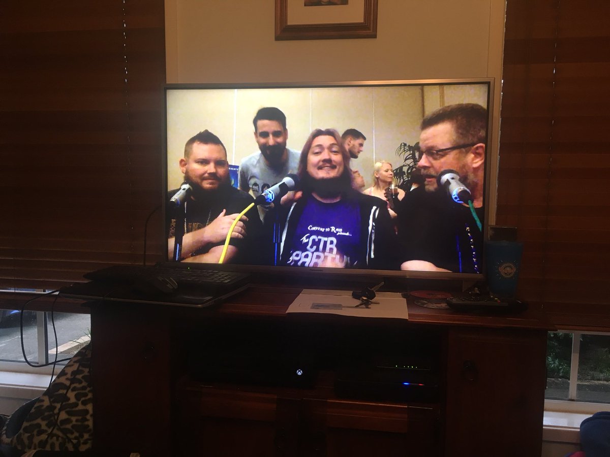 Moogyver's tweet photo. @TheCTRParty @AshTag1658 @TheGameCase @ejpaulson #beardcon2017 https://t.co/p2GEDvvtPp