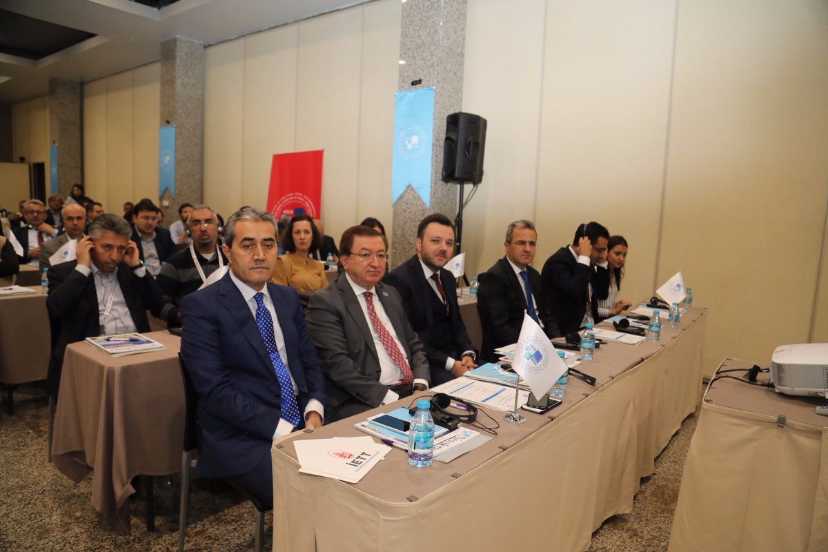arif_emecen's tweet photo. Bu yıl beşincisi düzenlenen UCLG-MEWA Kentsel Mobilite Komitesi toplantısının açılış oturumunu gerçekleştirdik. @UCLGMEWAorg 
#Transist2017 https://t.co/gxbXCu7zPz