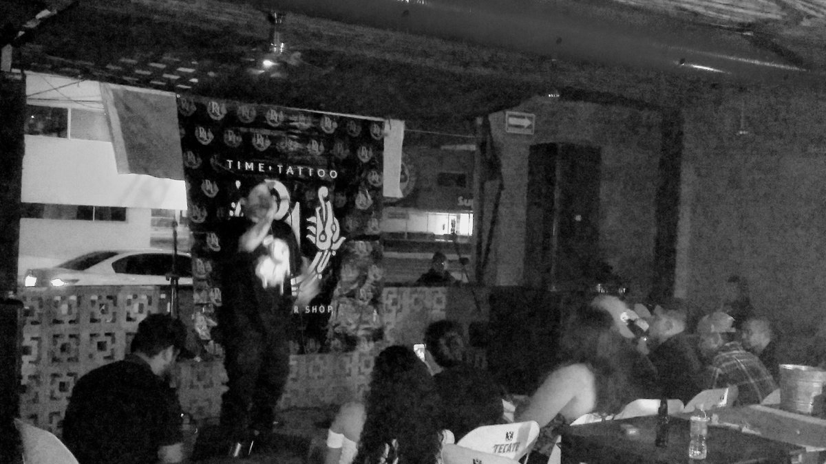 illMedina's tweet photo. El @EptosUno en la H 🔥🎤 #RapBar 23 🇲🇽 @RimayRazon https://t.co/U5ax9wtLJb